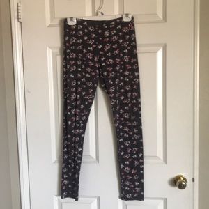 American Eagle gray floral print leggings